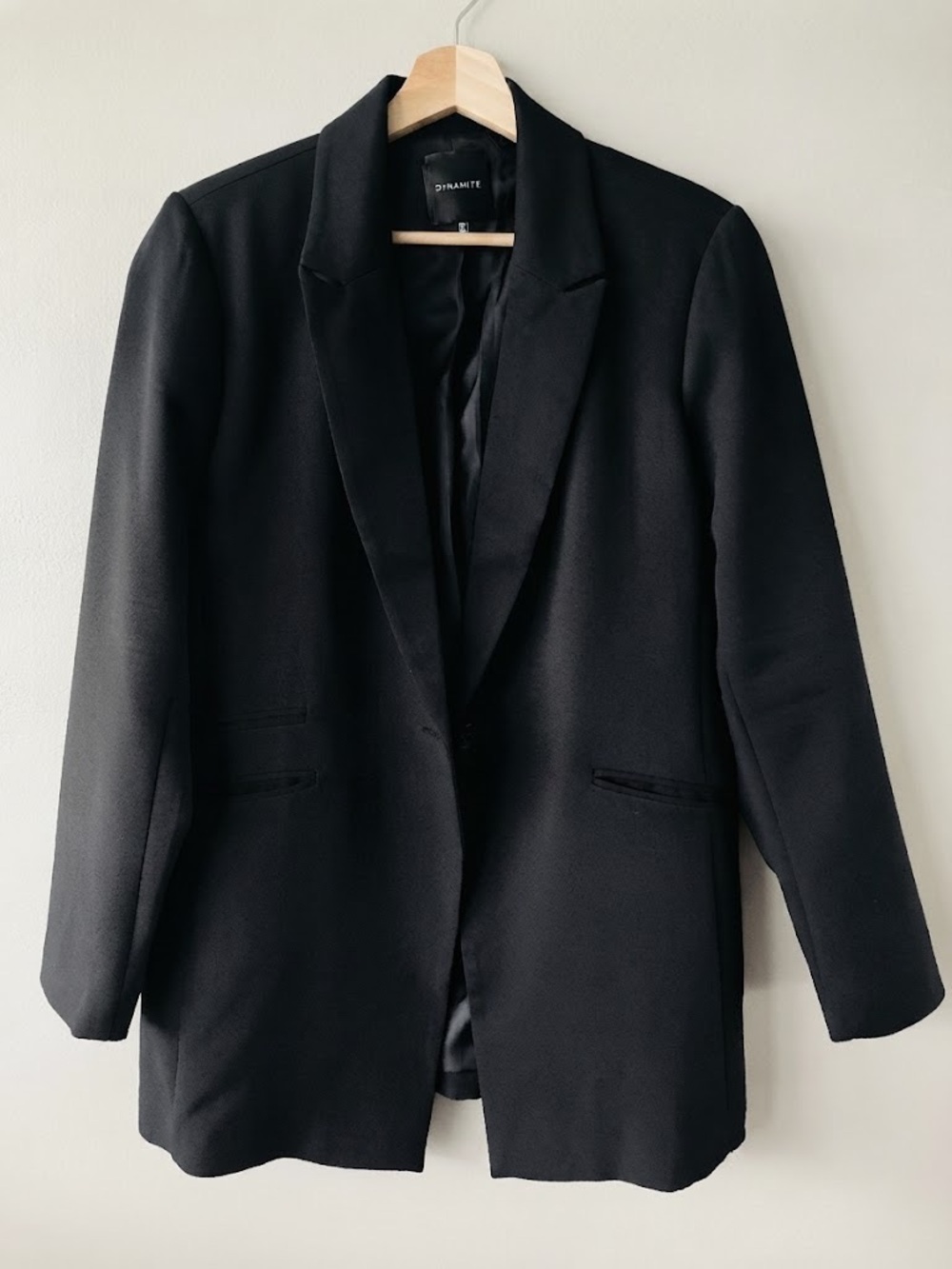 Dynamite Black Single-Button Tailored Blazer women’s long jacket medium